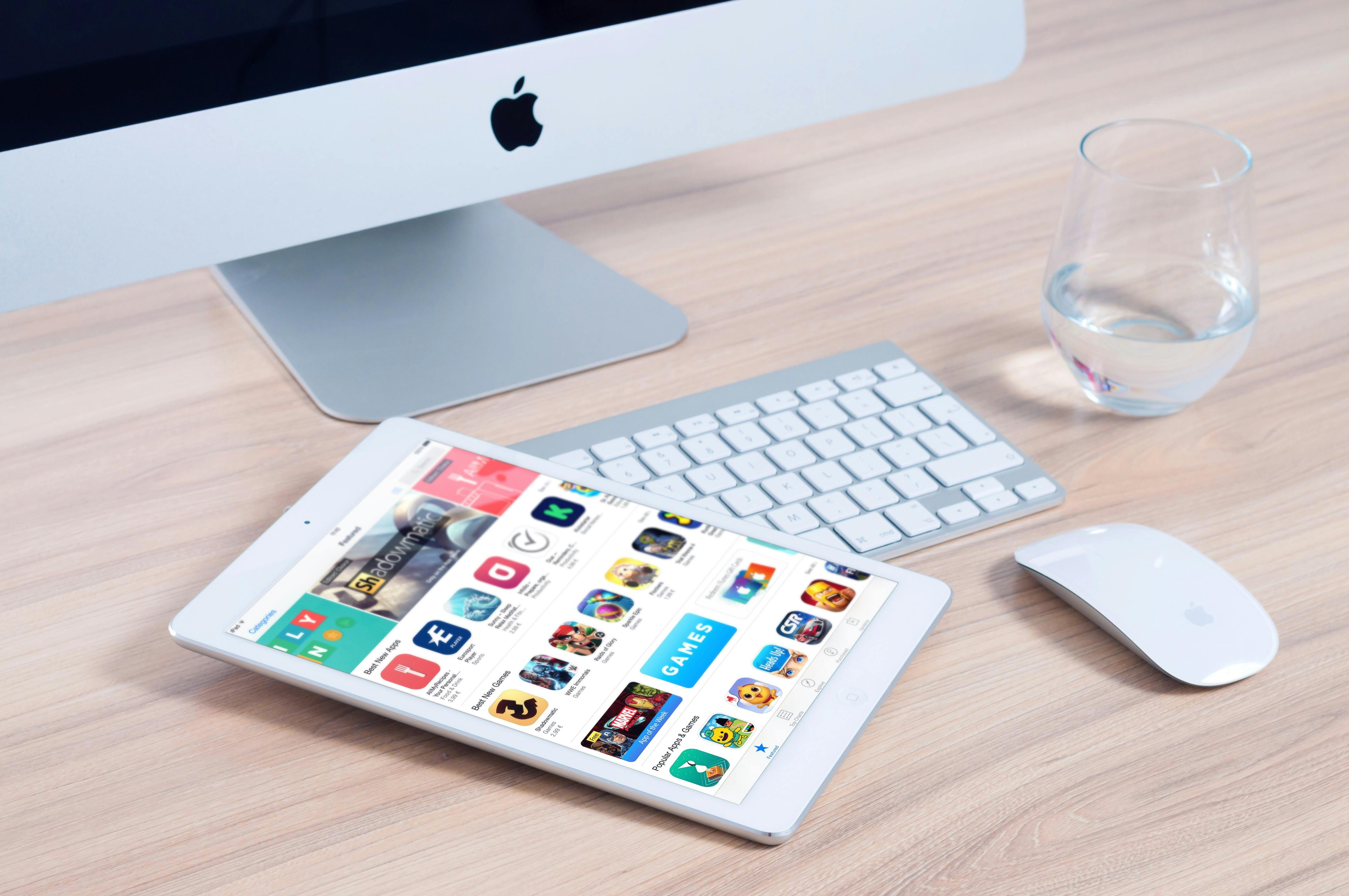 How do I uninstall an app on my Mac?